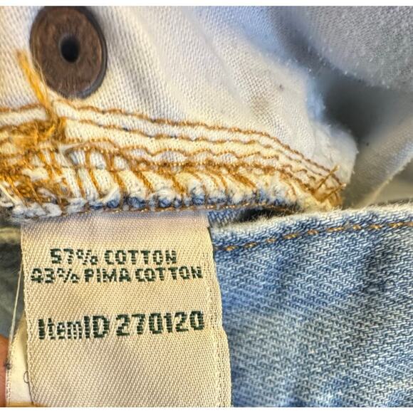 L.L.Bean Classic Fit High Rise Denim Shorts Size 12. - Picture 4 of 5